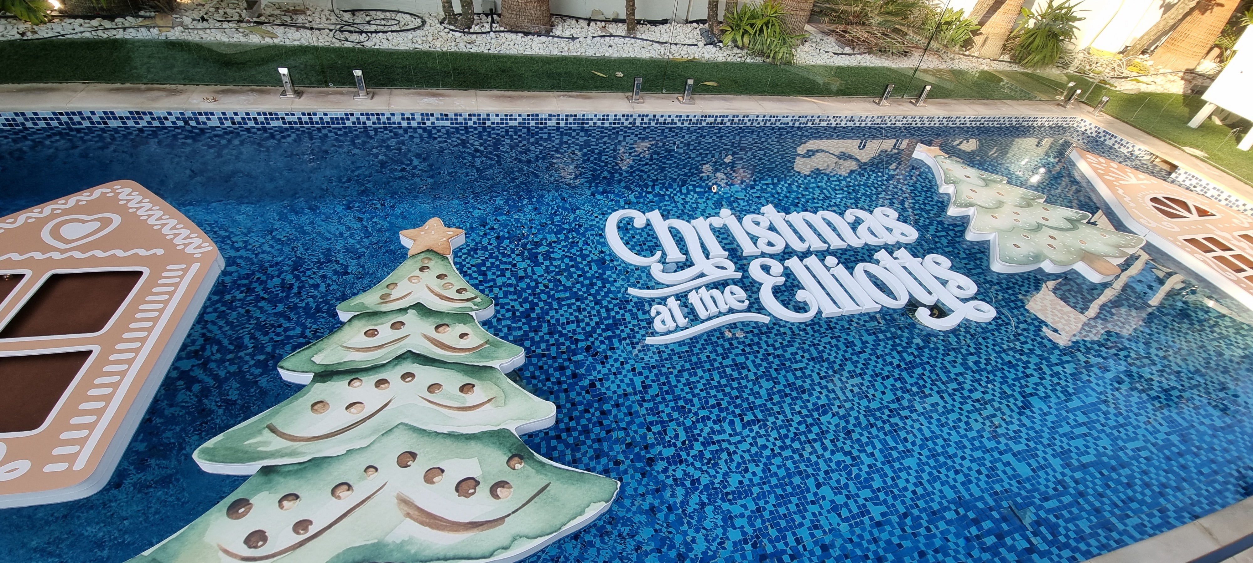 Floating Swimming Pool Sign – The Party, Dubai