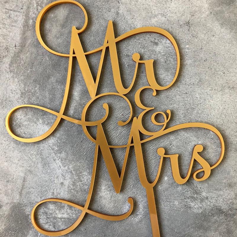 Mr & Mrs cake topper – The Party, Dubai